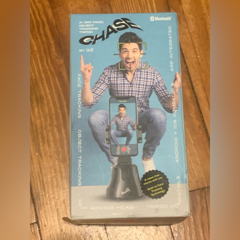 Chase 360 degree rotating tripod